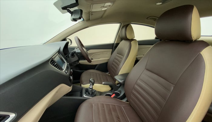 2017 Hyundai Verna 1.6 SX VTVT, Petrol, Manual, 48,736 km, Right Side Front Door Cabin