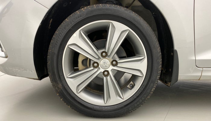 2017 Hyundai Verna 1.6 SX VTVT, Petrol, Manual, 48,736 km, Left Front Wheel