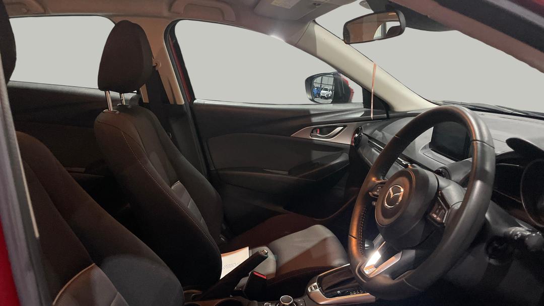 2018 Mazda CX-3 Maxx (FWD), Automatic, 95372 km, Right Side Front Door Cabin View