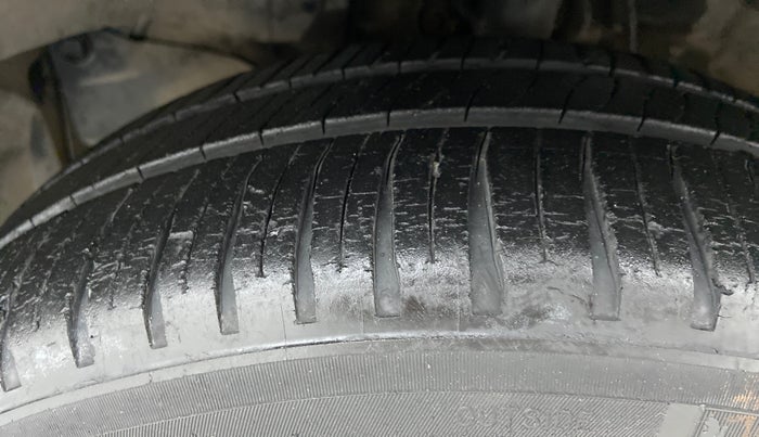 2018 Honda City V AT, Petrol, Automatic, 33,455 km, Left Front Tyre Tread