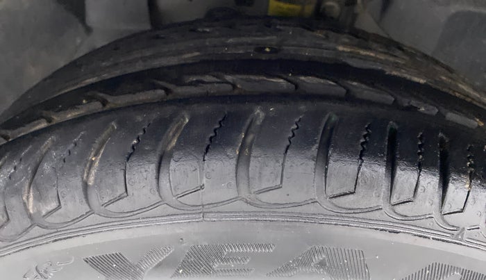 2018 Ford Ecosport 1.5 TITANIUM TI VCT, Petrol, Manual, 30,479 km, Left Front Tyre Tread