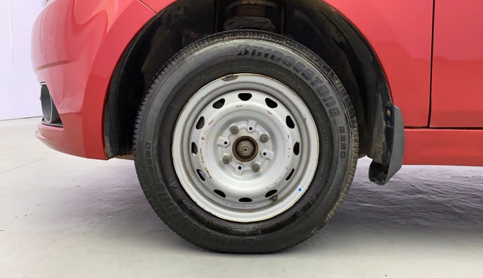 2018 Tata Tiago XE PETROL, Petrol, Manual, 50,624 km, Left Front Wheel