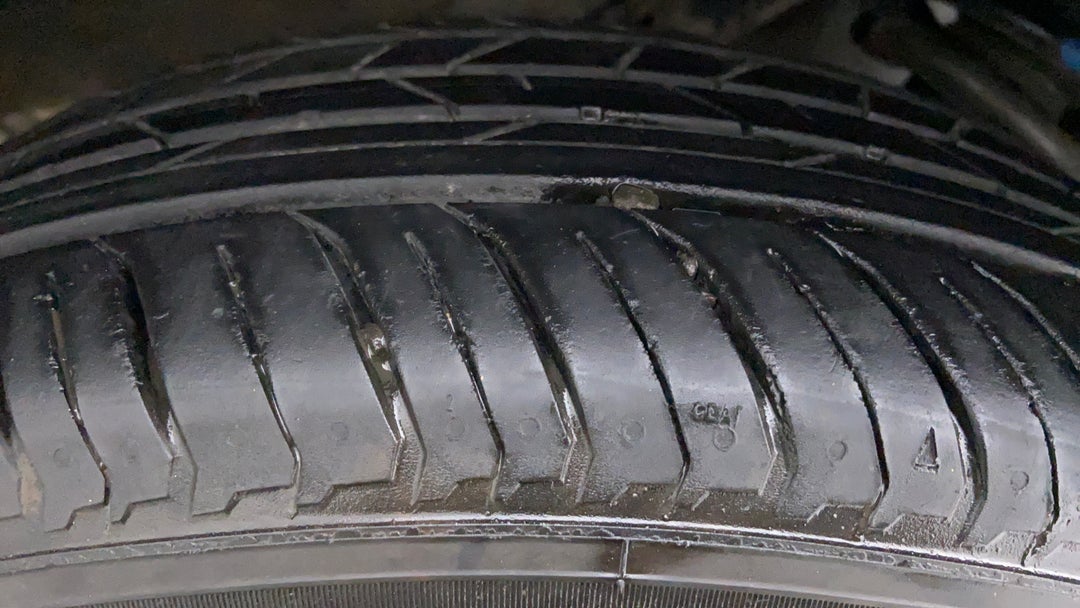 Right Rear Tyre Tread
