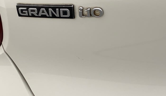 2017 Hyundai Grand i10 SPORTZ (O) 1.2 KAPPA VTVT, Petrol, Manual, 37,126 km, Dicky (Boot door) - Minor scratches