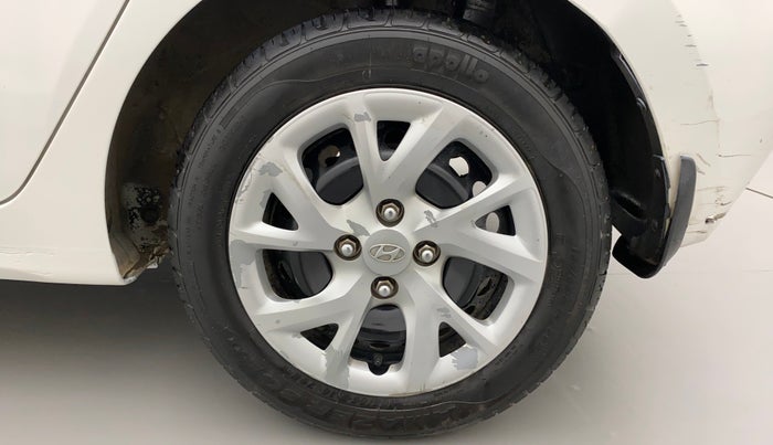 2017 Hyundai Grand i10 SPORTZ (O) 1.2 KAPPA VTVT, Petrol, Manual, 37,126 km, Left Rear Wheel