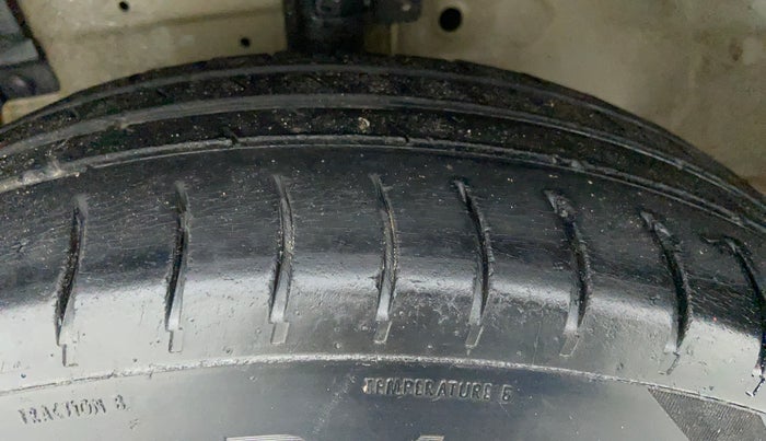 2012 Maruti Swift Dzire VDI BS IV, Diesel, Manual, 81,134 km, Left Front Tyre Tread