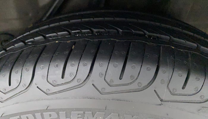 2017 Honda Brio S MT, Petrol, Manual, 46,375 km, Left Rear Tyre Tread