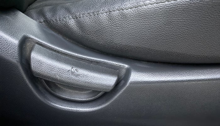 2014 Hyundai Grand i10 SPORTZ 1.2 KAPPA VTVT, Petrol, Manual, 33,629 km, Driver Side Adjustment Panel