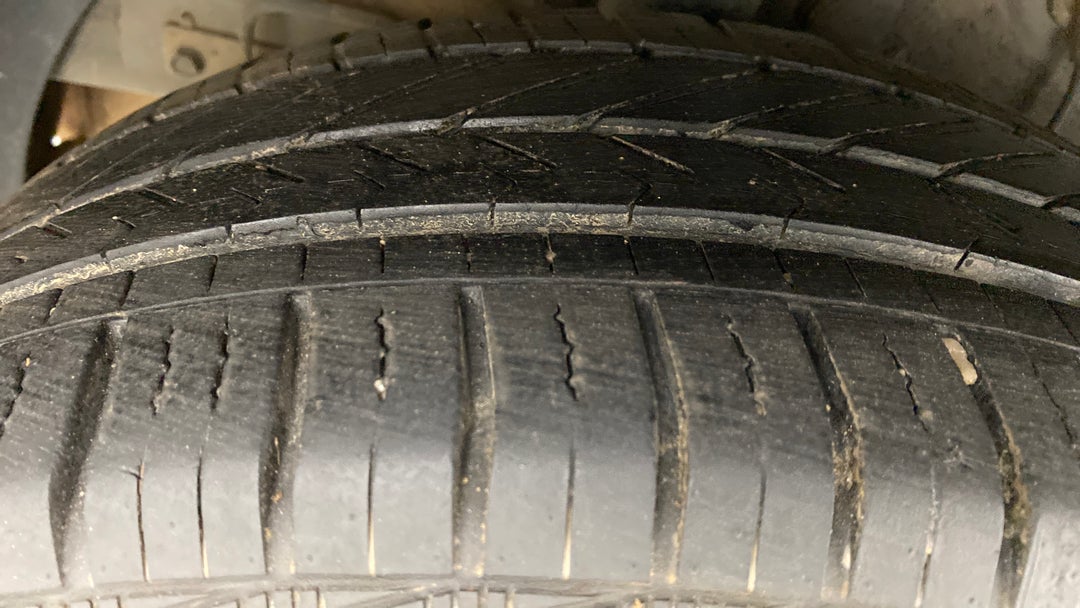 Right Rear Tyre Tread