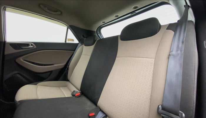 2014 Hyundai Elite i20 SPORTZ 1.2, Petrol, Manual, 82,582 km, Right Side Rear Door Cabin