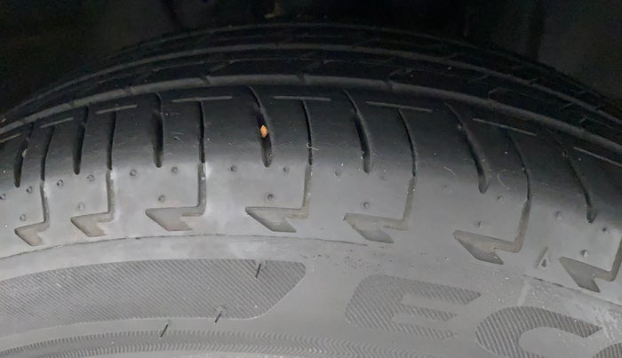 2022 Maruti Celerio ZXI, Petrol, Manual, 4,590 km, Right Front Tyre Tread