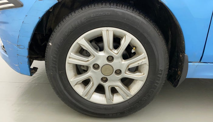 2017 Tata Tiago XZA PETROL, CNG, Automatic, 92,561 km, Left Front Wheel
