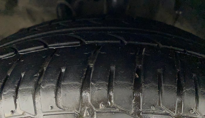 2017 Tata Tiago XZA PETROL, CNG, Automatic, 92,561 km, Left Front Tyre Tread