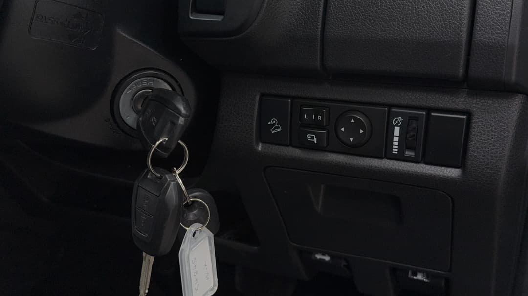 2017 Isuzu MU-X Ls-u (4x2), Automatic, 117992 km, Utility Switches/Buttons
