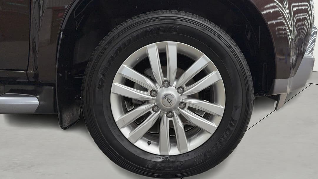 2017 Isuzu MU-X Ls-u (4x2), Automatic, 117992 km, Right Front Wheel