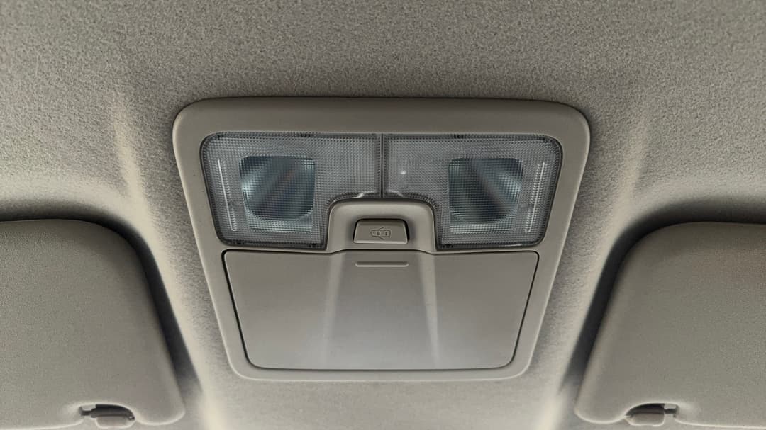 2017 Isuzu MU-X Ls-u (4x2), Automatic, 117992 km, On-Roof Controls/Sunglass holder