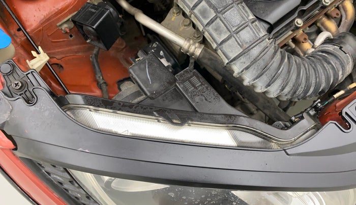 2017 Maruti IGNIS ALPHA 1.2 AMT, Petrol, Automatic, 70,510 km, Right headlight - Clamp has minor damage