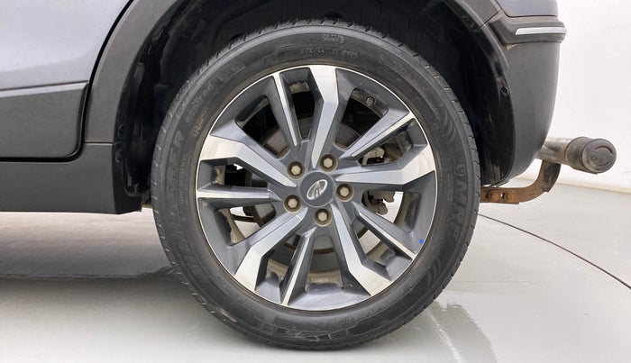 2021 Mahindra XUV300 W8 (O) 1.5 DIESEL, Diesel, Manual, 57,025 km, Left Rear Wheel