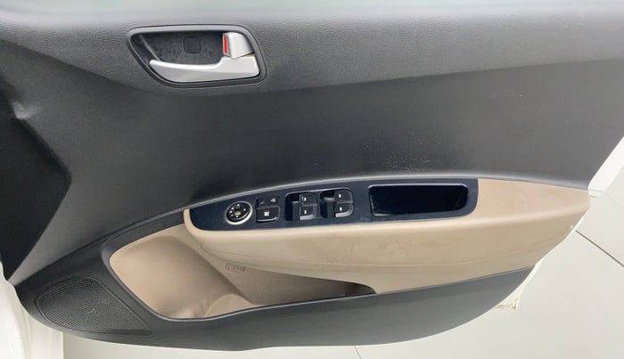 2017 Hyundai Grand i10 SPORTZ 1.2 KAPPA VTVT, Petrol, Manual, 58,290 km, Driver Side Door Panels Control