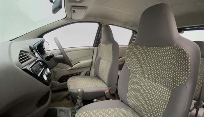 2016 Datsun Redi Go T, Petrol, Manual, 10,724 km, Right Side Front Door Cabin