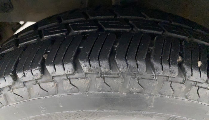 2014 Hyundai i10 MAGNA 1.1, Petrol, Manual, 37,947 km, Left Front Tyre Tread