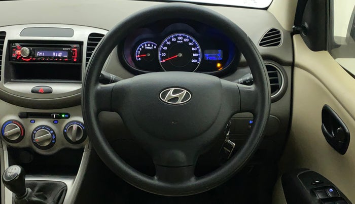 2014 Hyundai i10 MAGNA 1.1, Petrol, Manual, 37,947 km, Steering Wheel Close Up