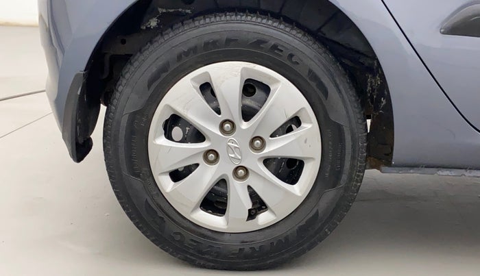 2014 Hyundai i10 MAGNA 1.1, Petrol, Manual, 37,947 km, Right Rear Wheel