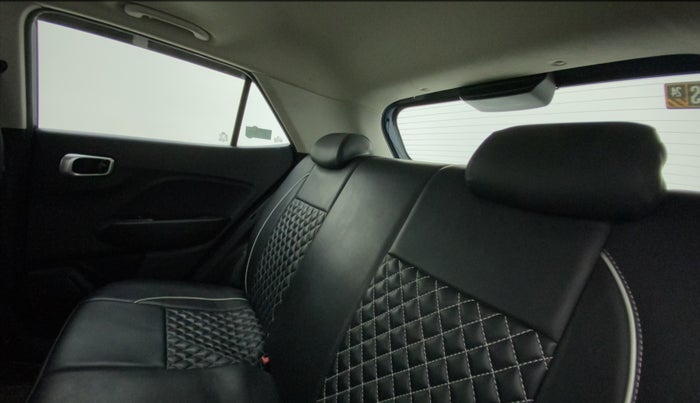 2021 Hyundai VENUE SX 1.0 TURBO IMT, Petrol, Manual, 50,408 km, Right Side Rear Door Cabin