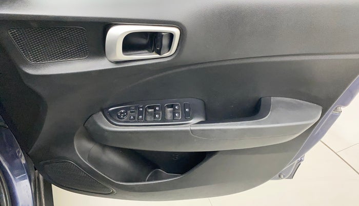 2021 Hyundai VENUE SX 1.0 TURBO IMT, Petrol, Manual, 50,408 km, Driver Side Door Panels Control