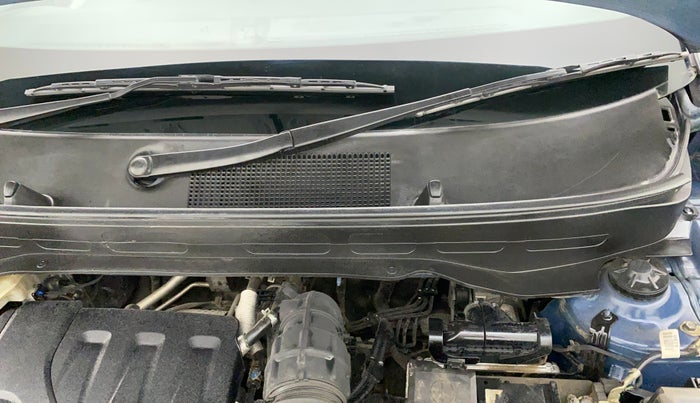 2021 Hyundai VENUE SX 1.0 TURBO IMT, Petrol, Manual, 50,408 km, Bonnet (hood) - Cowl vent panel has minor damage