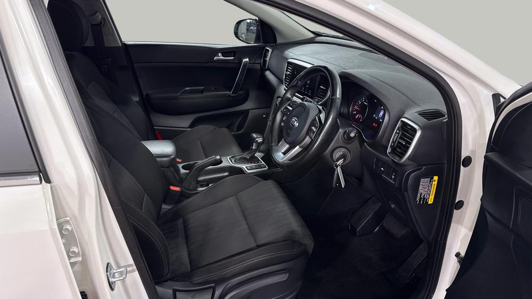 2018 Kia Sportage Si Premium (FWD), Automatic, 58043 km, Right Side Front Door Cabin View