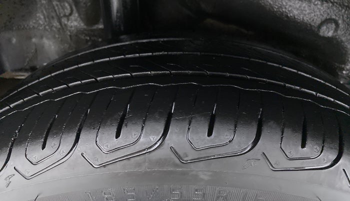 2017 Honda City ZX CVT, Petrol, Automatic, 75,275 km, Right Rear Tyre Tread