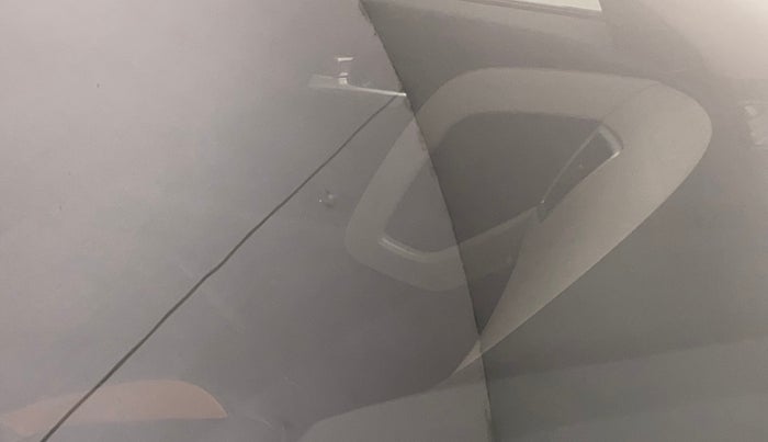 2018 Hyundai Creta SX AT 1.6 PETROL, Petrol, Automatic, 1,03,371 km, Front windshield - Minor spot on windshield