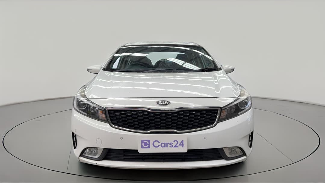 2017 Kia Cerato S, Manual, 142491 km, Front View