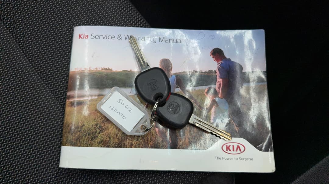 2017 Kia Cerato S, Manual, 142491 km, Key Close-up