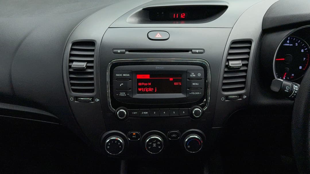 2017 Kia Cerato S, Manual, 142491 km, Center Console