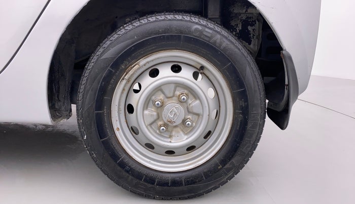 2017 Hyundai Eon ERA PLUS (O), Petrol, Manual, 43,351 km, Left Rear Wheel