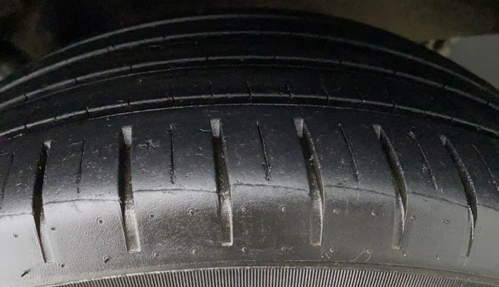 2016 Maruti Baleno ZETA 1.2 K12, Petrol, Manual, 51,751 km, Left Front Tyre Tread