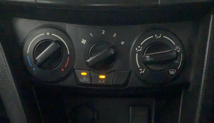 2015 Maruti Swift VXI, Petrol, Manual, 64,579 km, AC Unit - Directional switch has minor damage