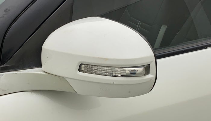 2015 Maruti Swift VXI, Petrol, Manual, 64,579 km, Left rear-view mirror - Indicator light has minor damage