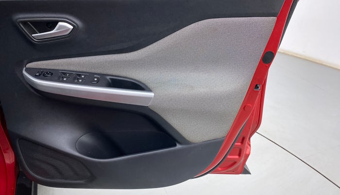 2022 Nissan MAGNITE XV TURBO CVT, Petrol, Automatic, 13,759 km, Driver Side Door Panels Control