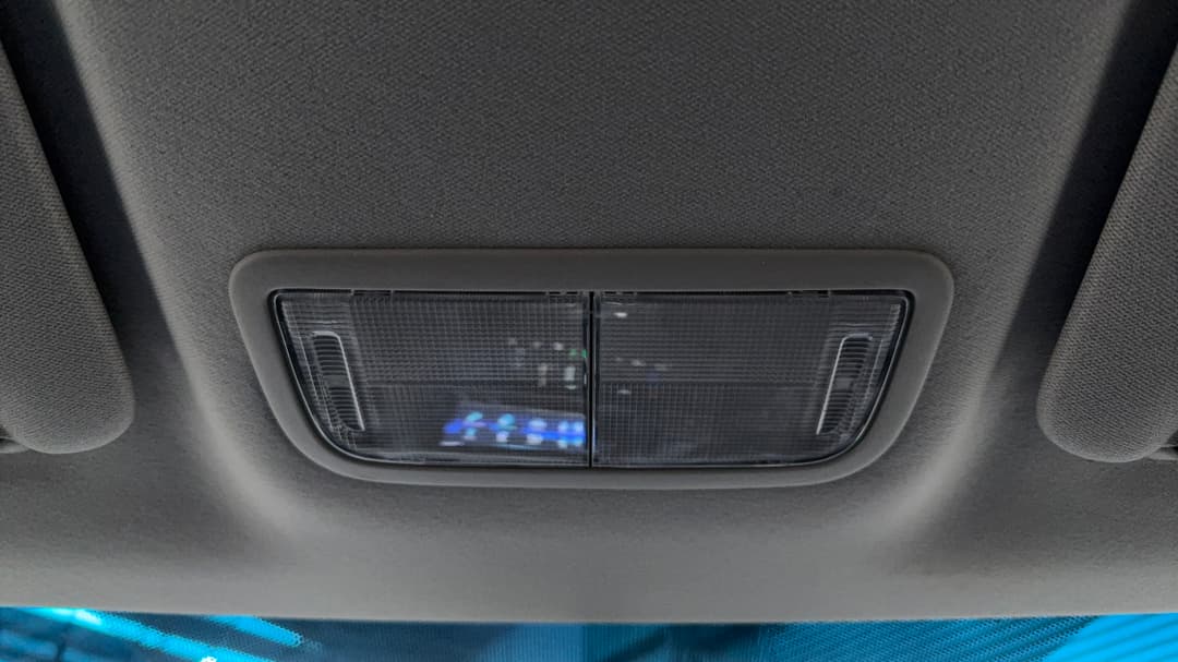 On-Roof Controls/Sunglass holder