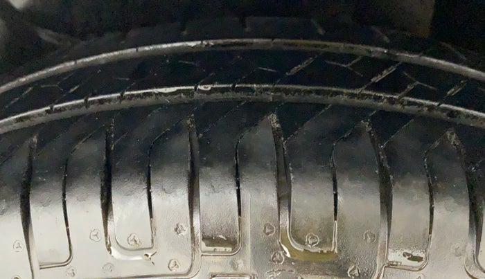 2012 Maruti Swift Dzire VXI, Petrol, Manual, 65,611 km, Left Rear Tyre Tread