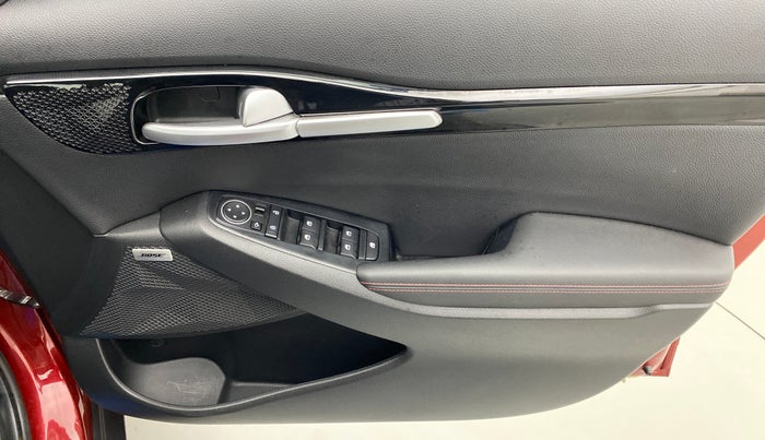 2021 KIA SELTOS GTX+ 1.4 MT, Petrol, Manual, 4,872 km, Driver Side Door Panels Control
