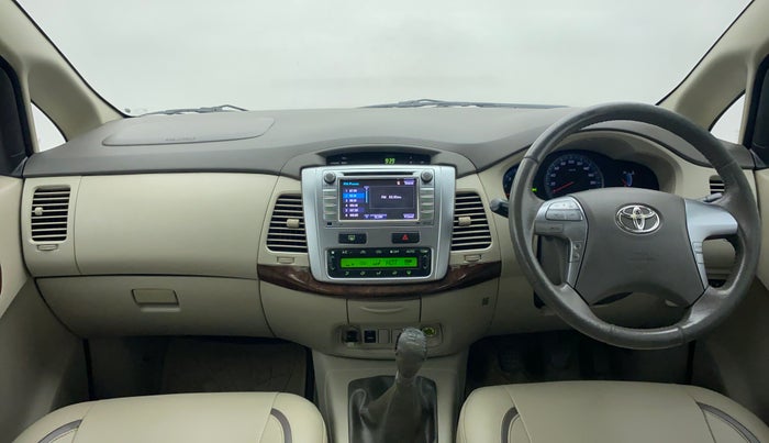 2014 Toyota Innova 2.5 VX 8 STR BS IV, Diesel, Manual, 93,788 km, Dashboard