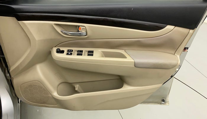 2014 Maruti Ciaz ZXI, Petrol, Manual, 71,324 km, Driver Side Door Panels Control