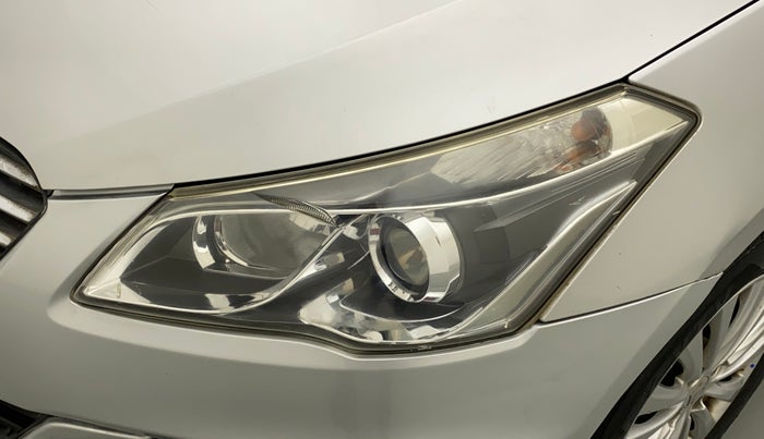2014 Maruti Ciaz ZXI, Petrol, Manual, 71,324 km, Left headlight - Minor scratches