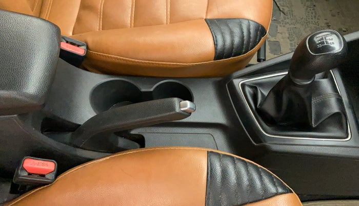 2016 Hyundai Elite i20 MAGNA 1.2, Petrol, Manual, 31,708 km, Gear Lever