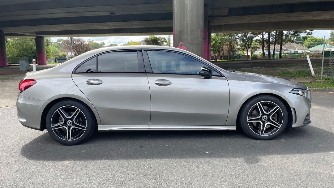 2020 Mercedes-benz A250 A250, Automatic, 47563 km, Right Side View