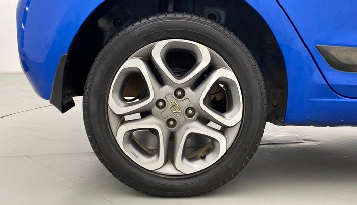 2018 Hyundai Elite i20 ASTA 1.2 (O), Petrol, Manual, 26,218 km, Right Rear Wheel